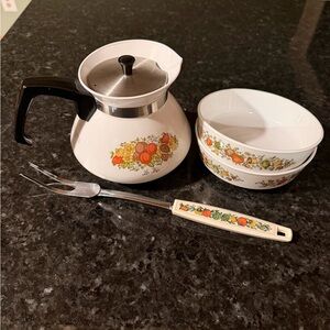 Corningware “Spice of Life” Pattern Teapot, Bowls & Fork